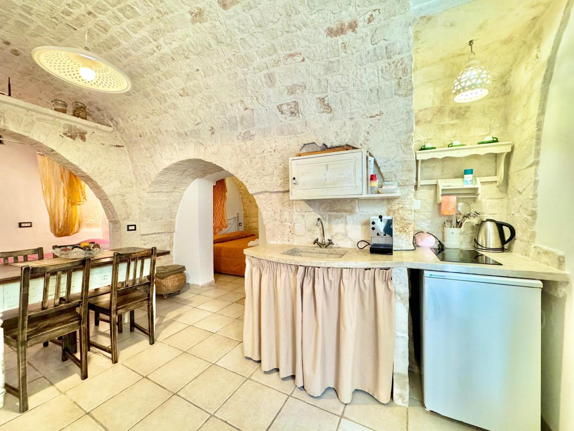 Trulli Moon Villa Alberobello Ngoại thất bức ảnh