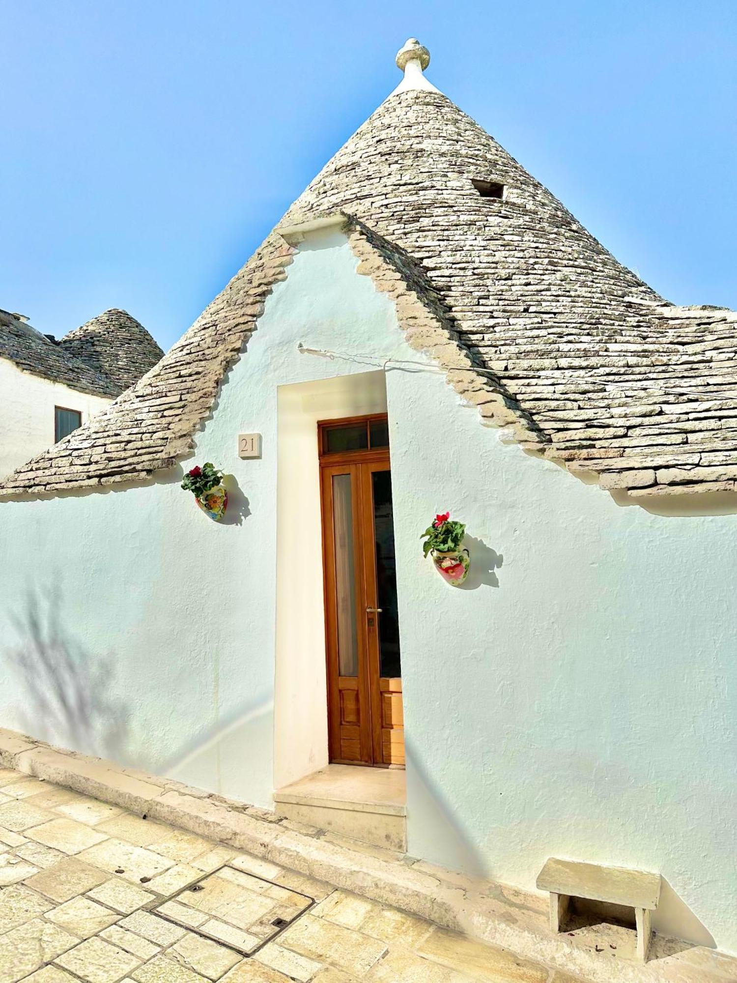 Trulli Moon Villa Alberobello Ngoại thất bức ảnh